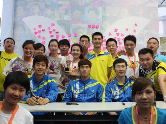 2012 湯優盃全球決賽 韓國隊簽名會