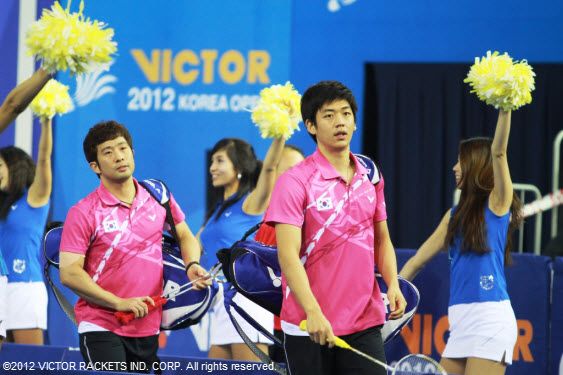 從這個千禧年開始，韓國隊男雙巨星鄭在成每年都有參加韓國頂級系列賽